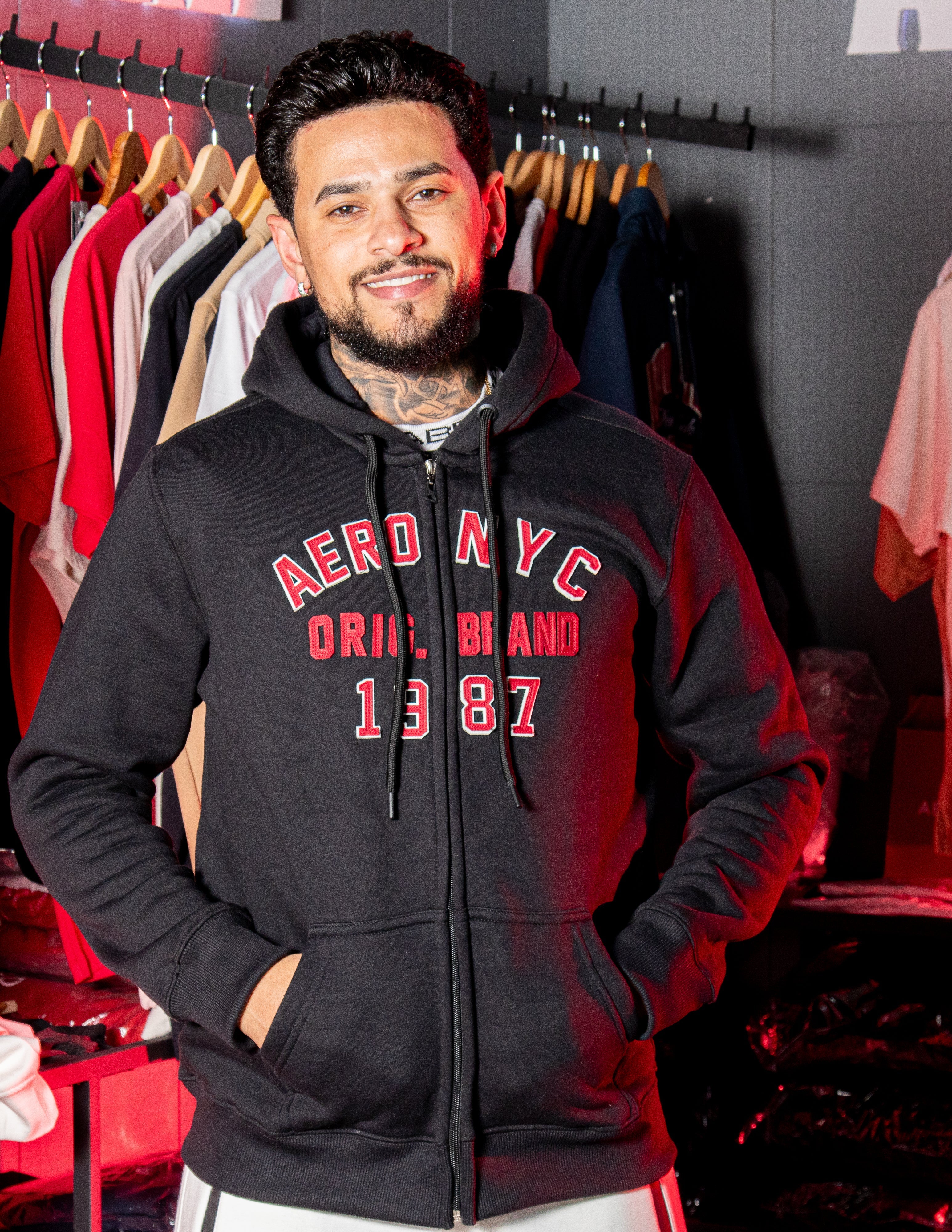 Moletom Aéropostale com Zíper e Logo Frontal Preto