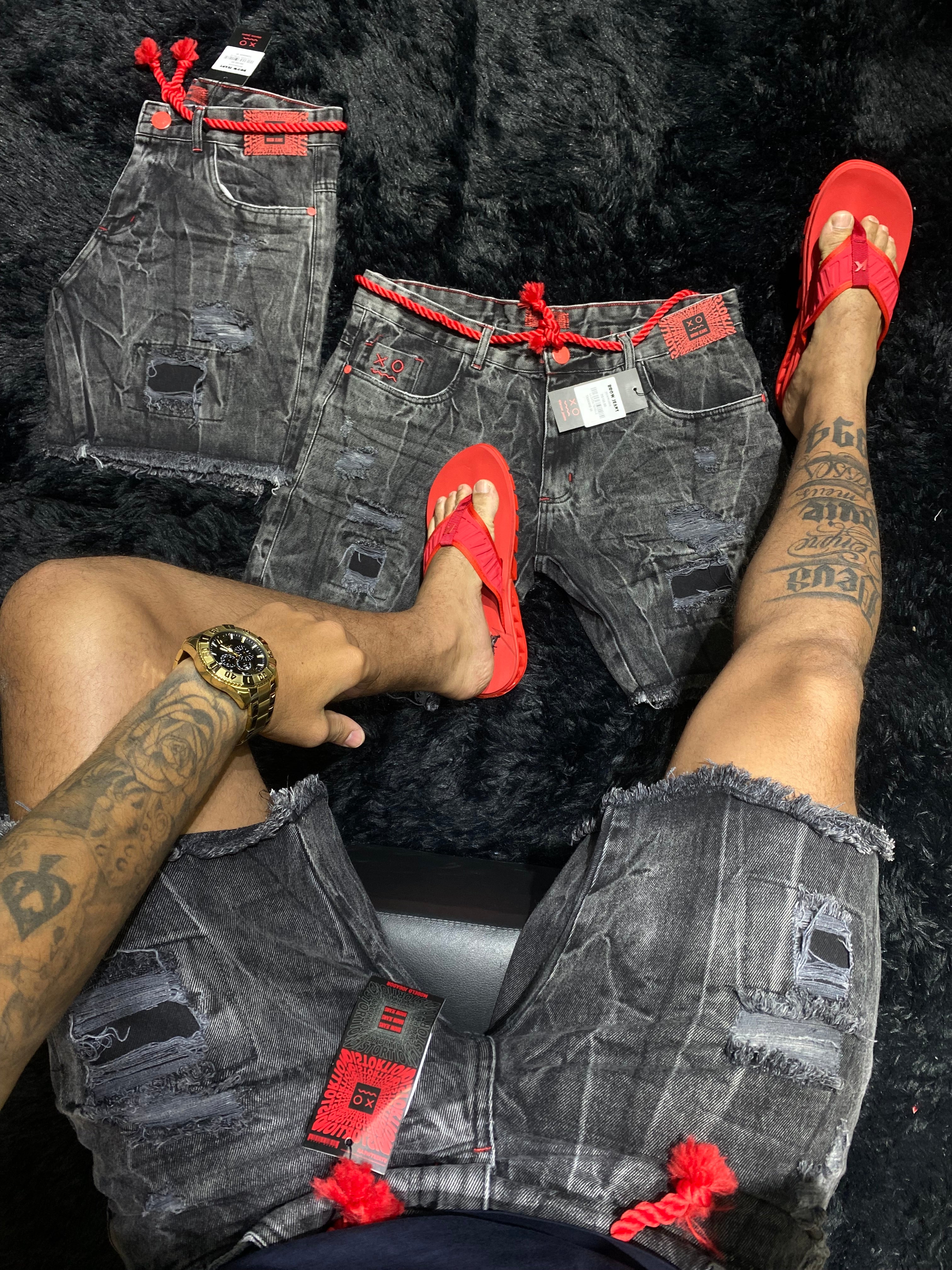 Bermuda Jeans Brow Jeans Destroyed "Modelo Jogador" - Preta