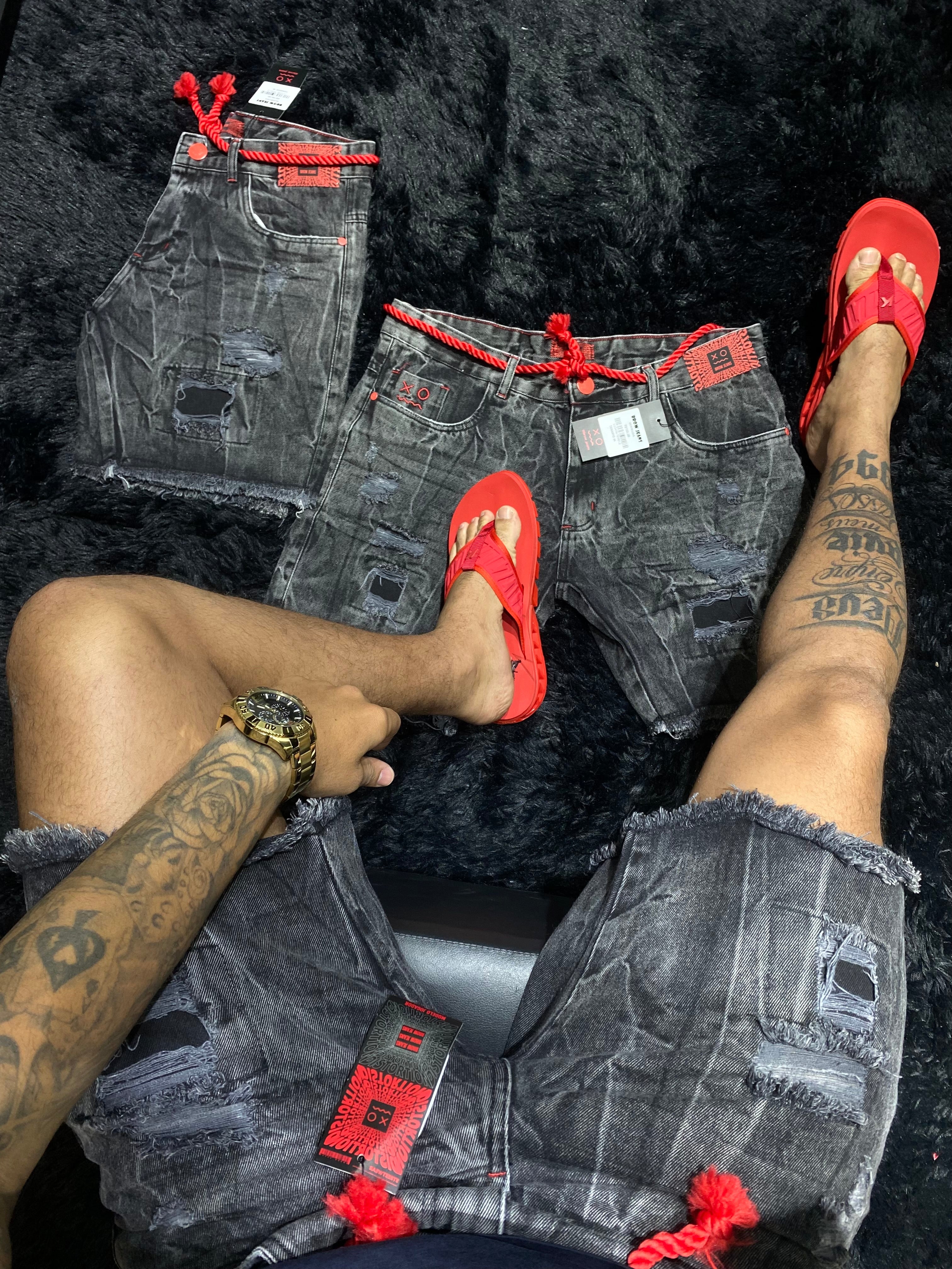 Bermuda Jeans Brow Jeans Destroyed "Modelo Jogador" - Preta