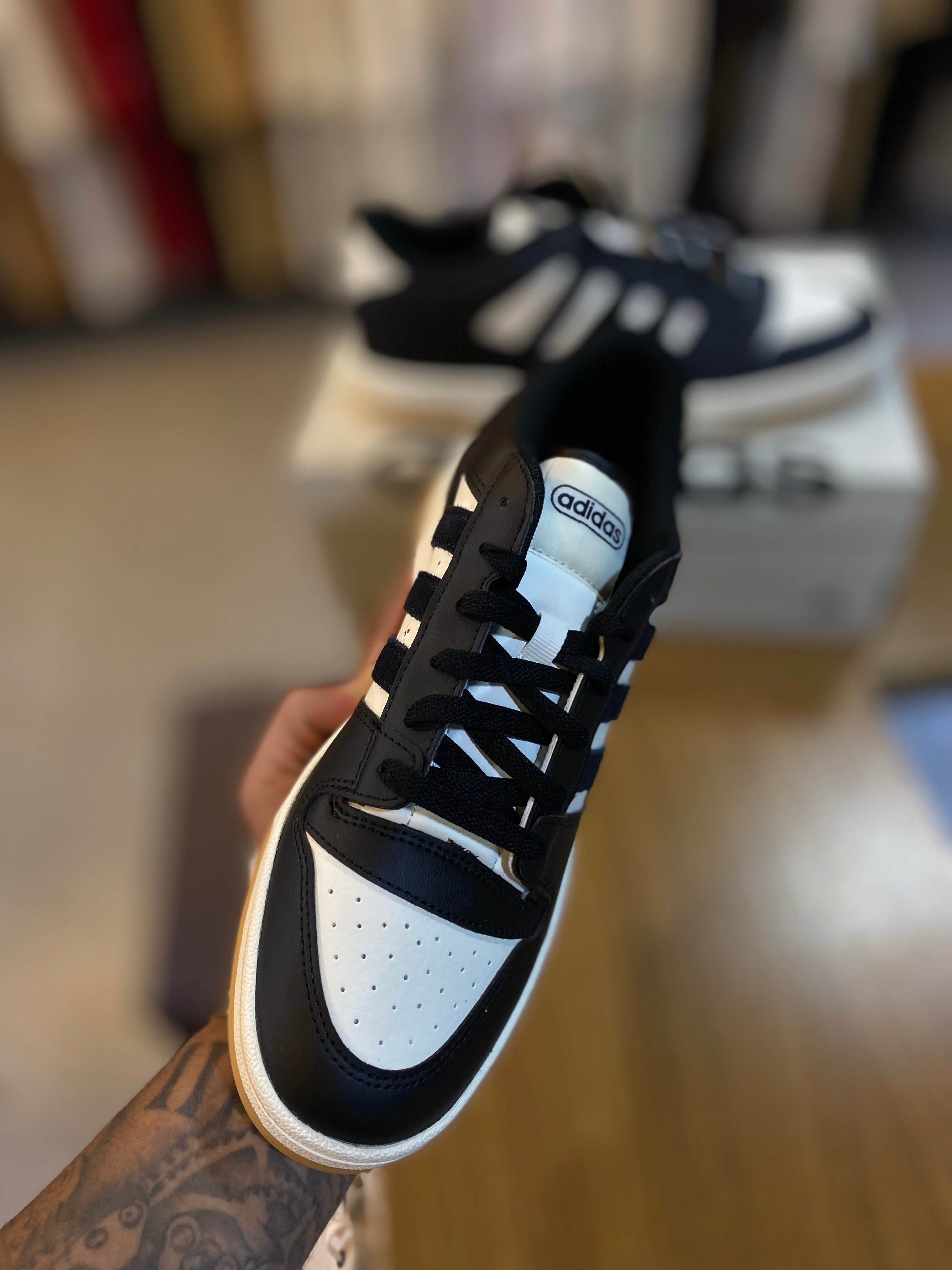 Tênis Adidas Break Start