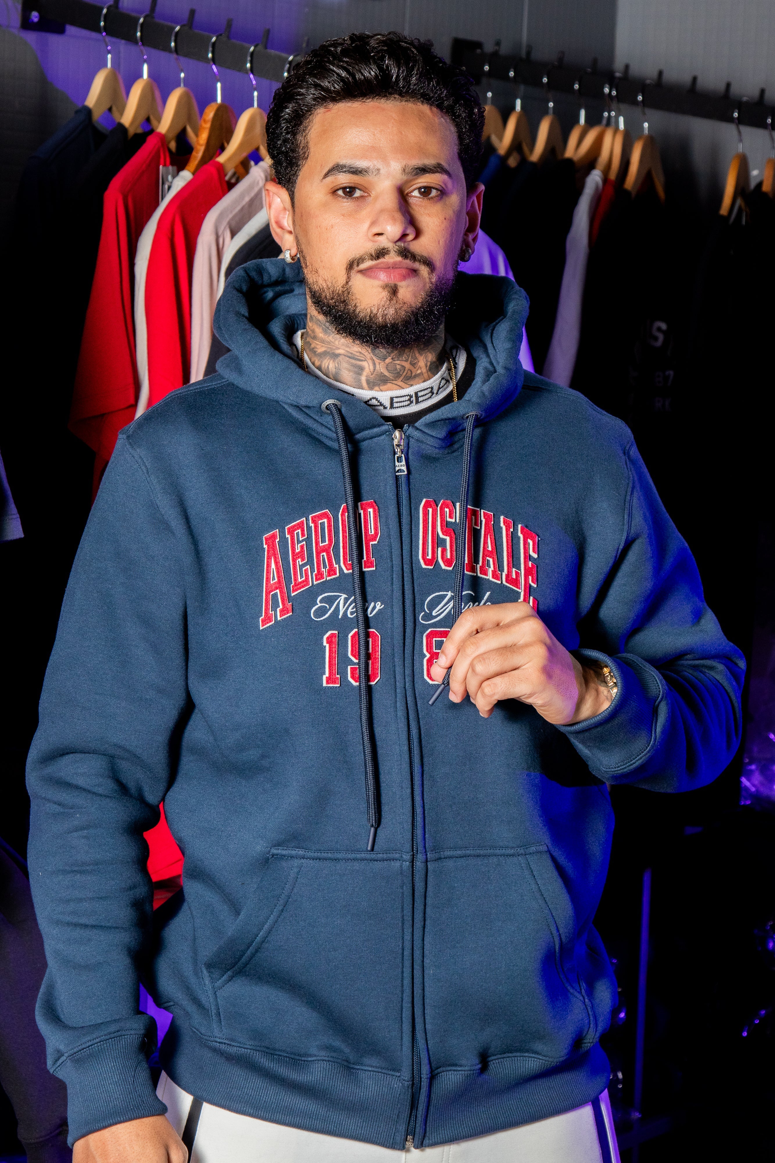 Moletom Aéropostale com Zíper e Logo Bordado Azul Marinho