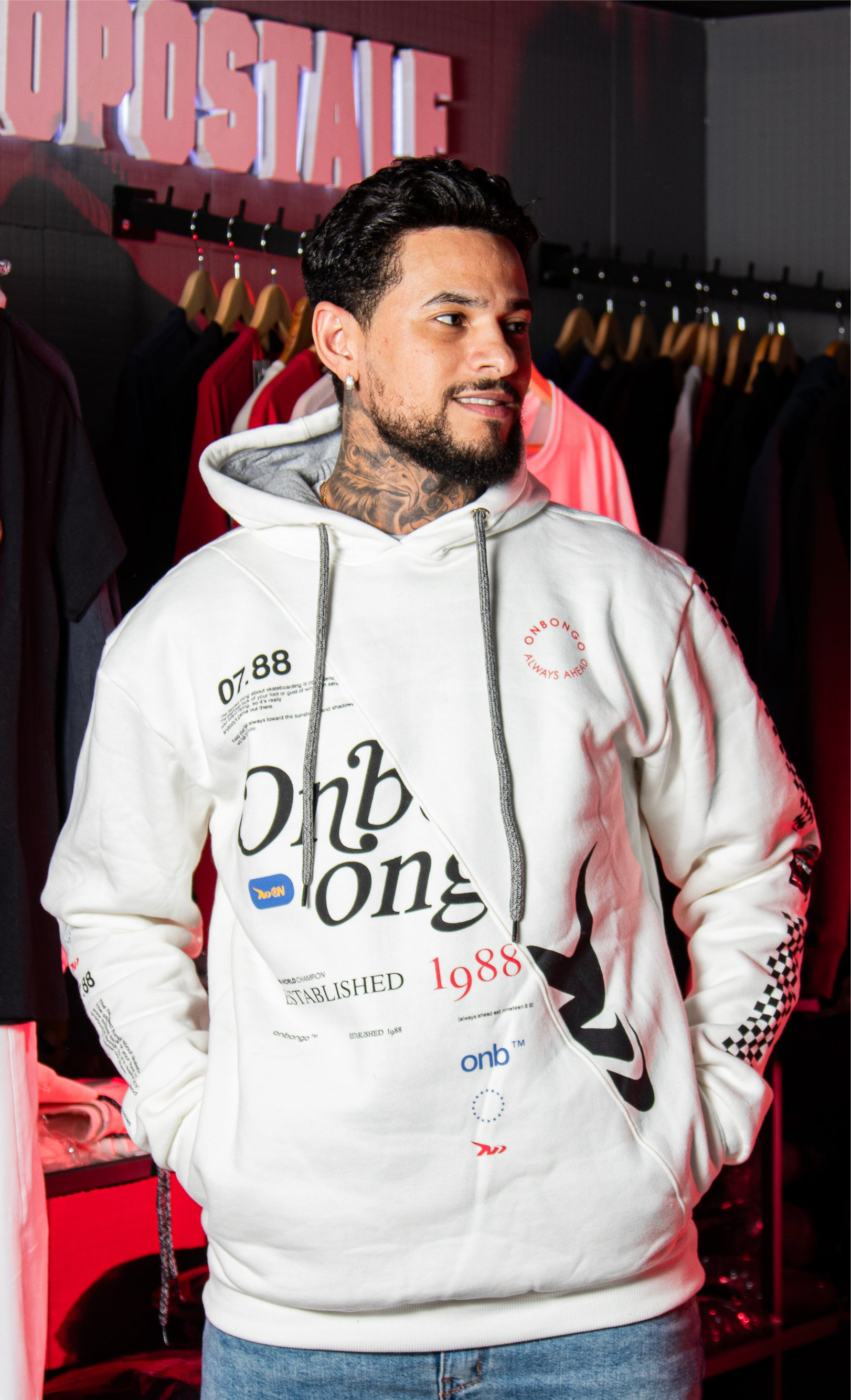 Moletom Onbongo Canguru Full Print '88 Branco