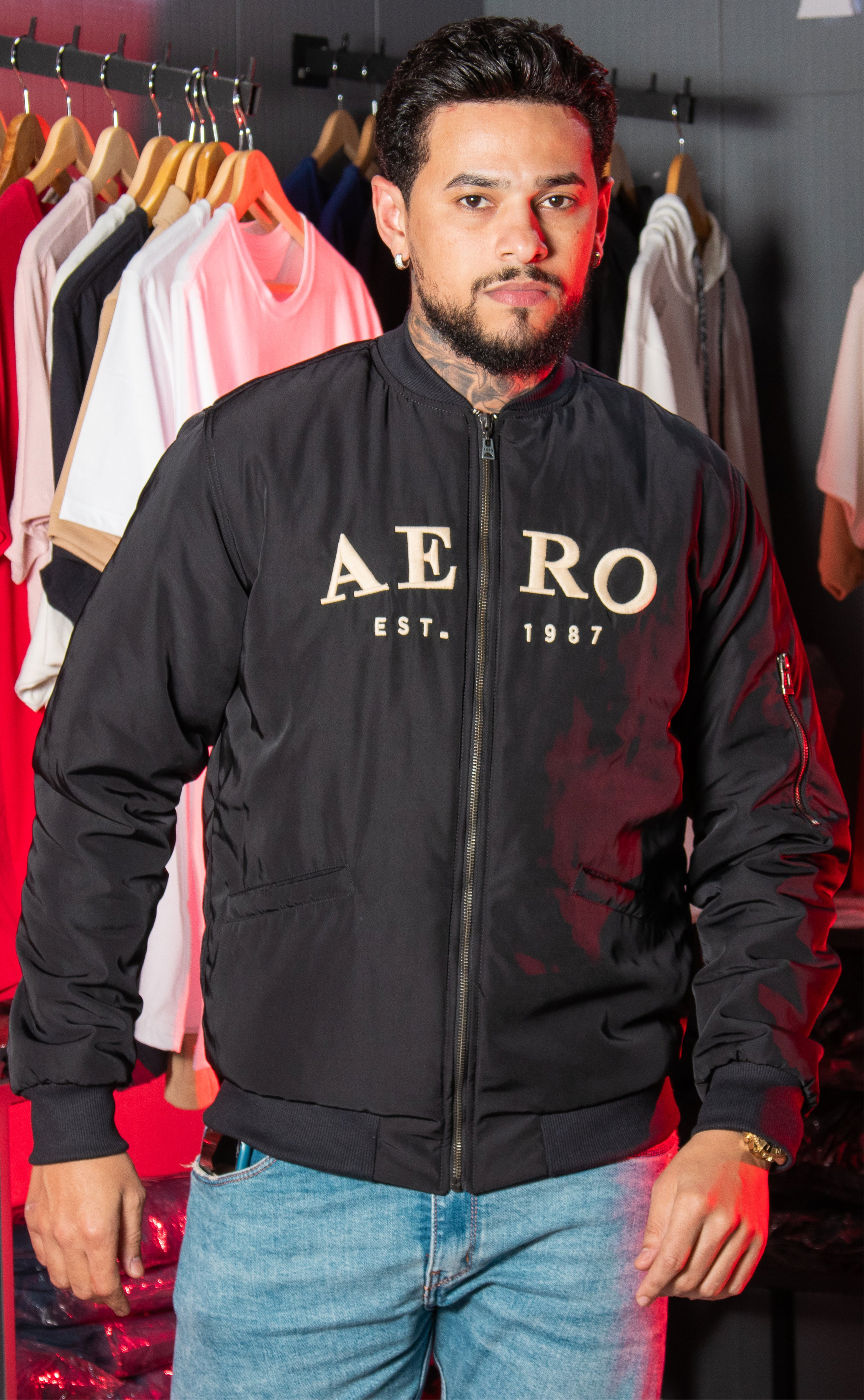 Jaqueta Bomber Aéropostale com Logo "Est. 1987" - Preta