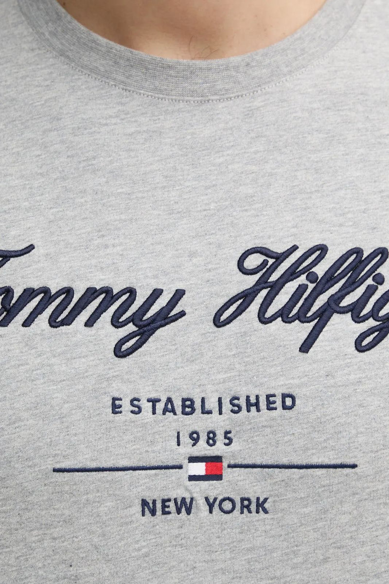 Camiseta Tommy Hilfiger com Logo Script "Est. 1985" - Cinza Mescla