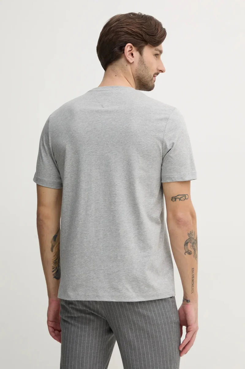 Camiseta Tommy Hilfiger com Logo Script "Est. 1985" - Cinza Mescla