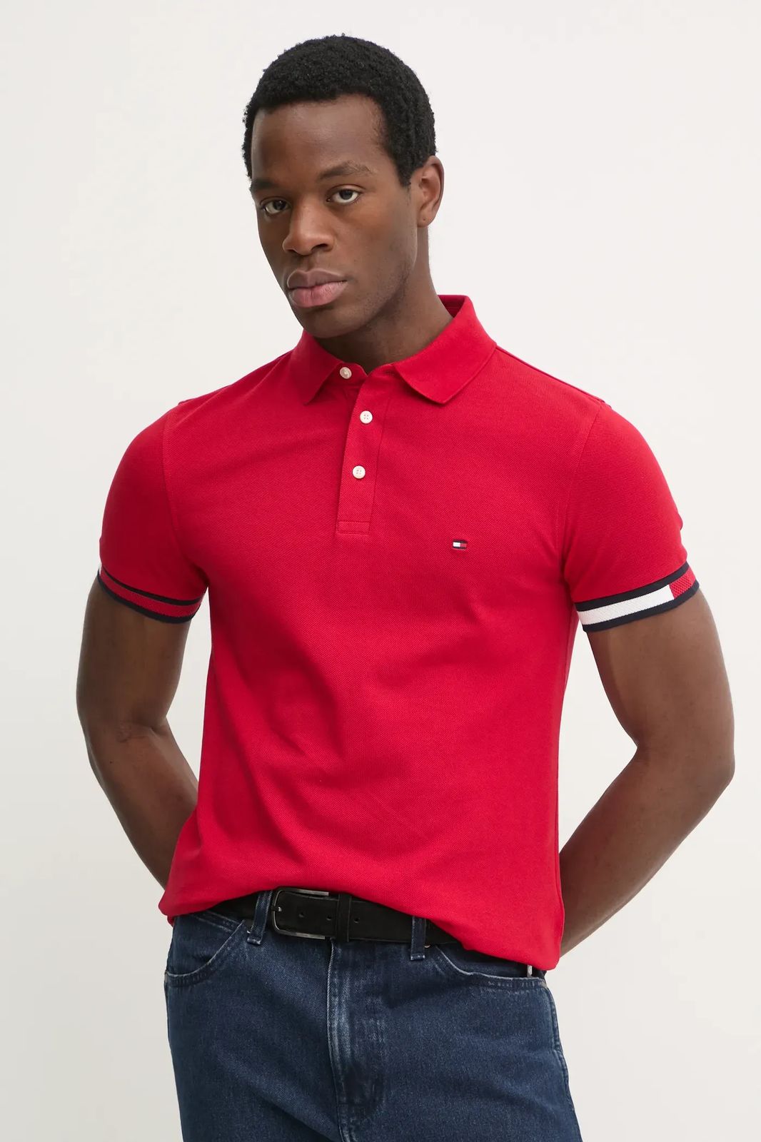 Polo Flag Cuff Slim - Tommy Hilfiger em Algodão Orgânico.