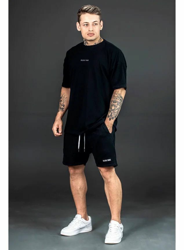 Camiseta Black Targ Oversized com Mini Logo Preta