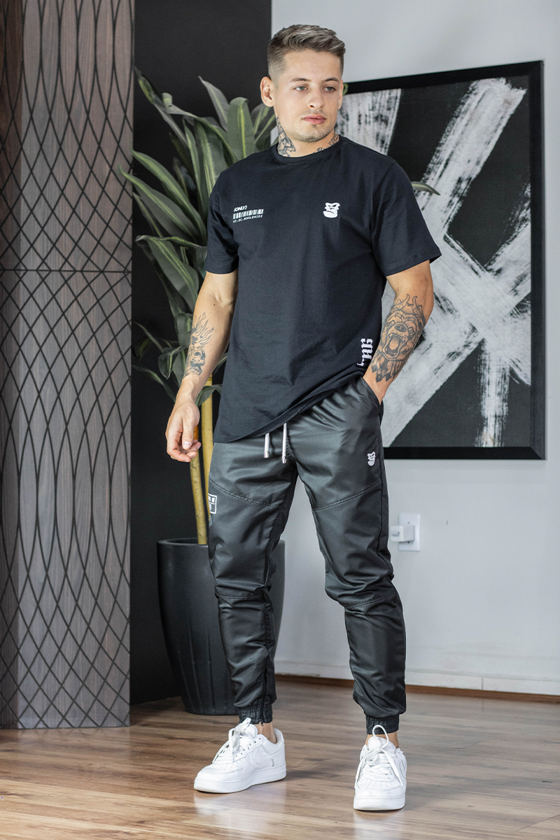 Calça Jogger Black Targ de Tactel com Estampas - Preta