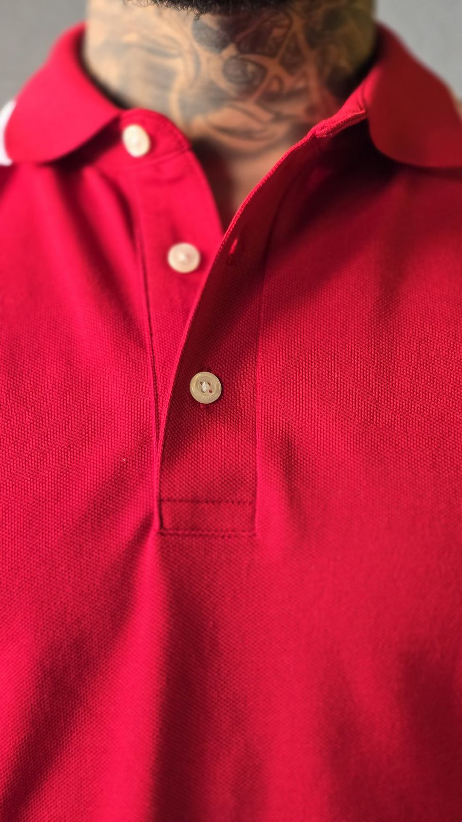 Polo Tommy Hilfiger Flag Cuff Slim Fit Vermelha em Algodão Orgânico