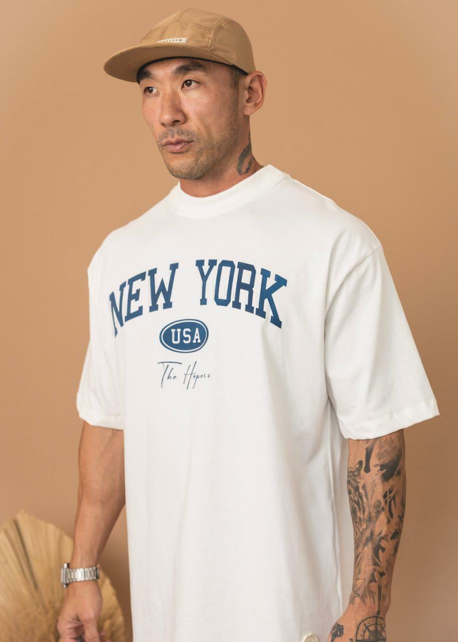Camiseta The Hopers Oversized "New York" - Off White