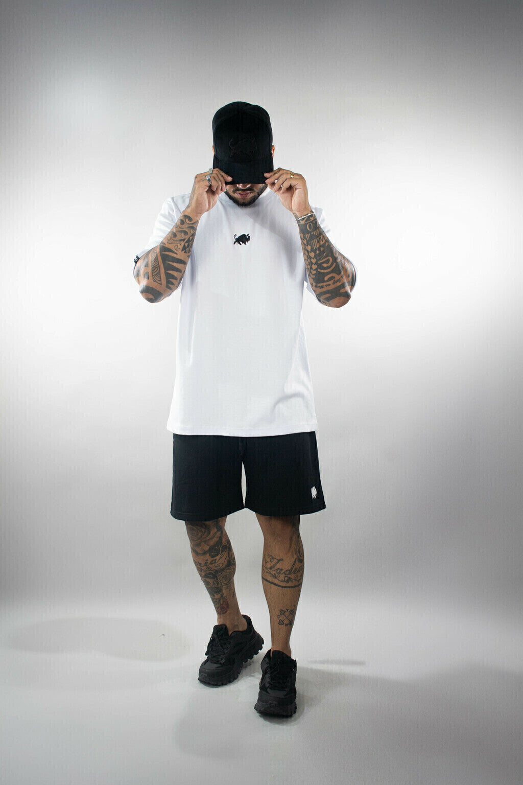 Camiseta Effel Oversized com Estampa Traseira "Kulture" - Branca