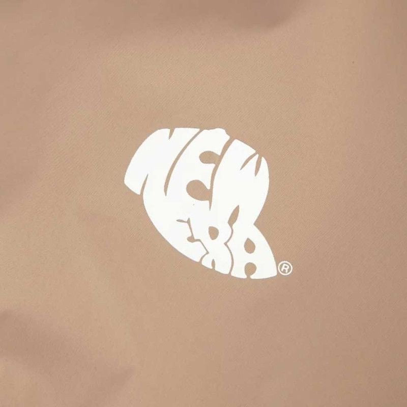Jaqueta Corta-Vento New Era com Capuz - Bege