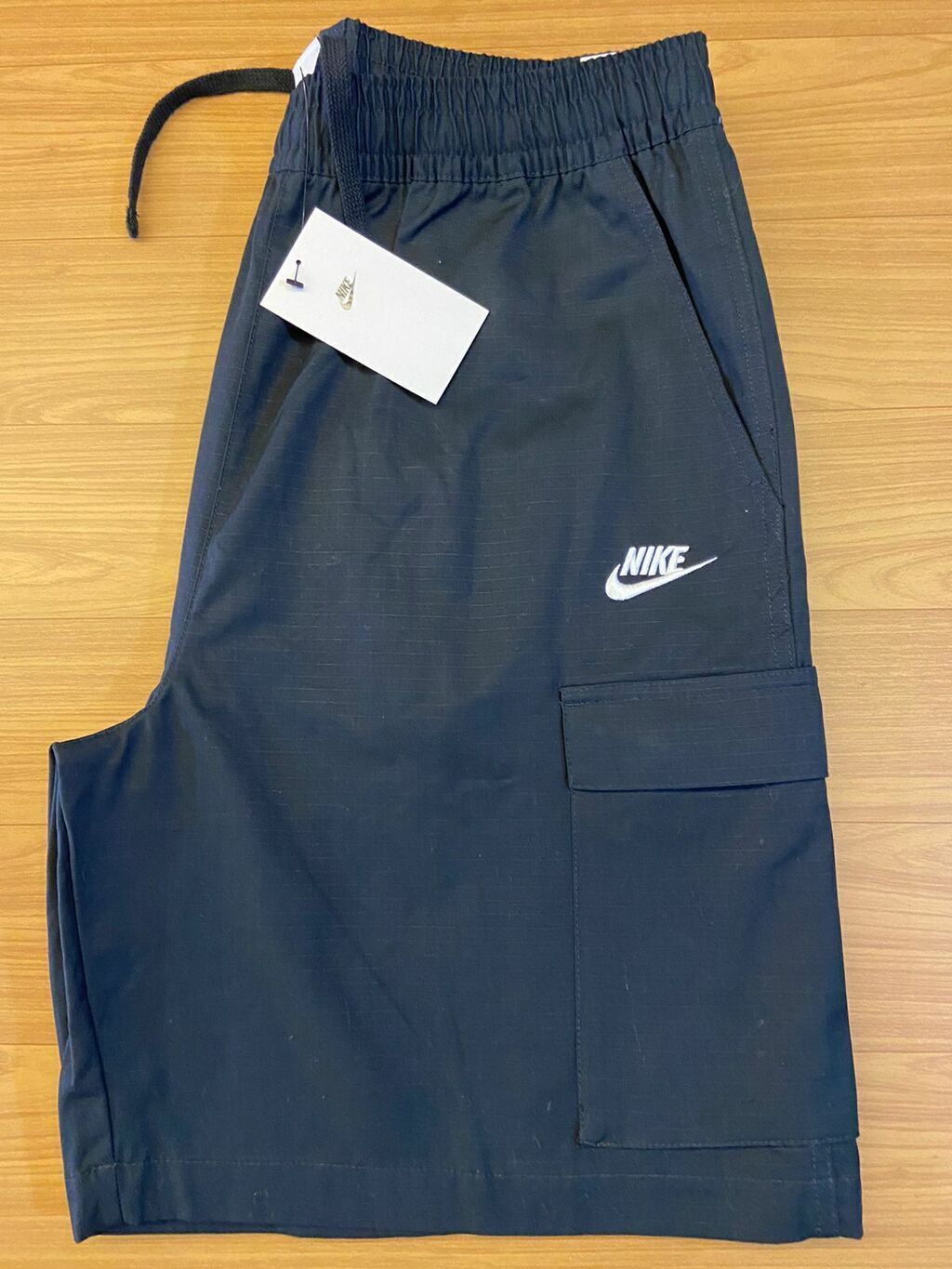 Shorts Nike Sportswear Cargo em Tecido Ripstop Azul Marinho