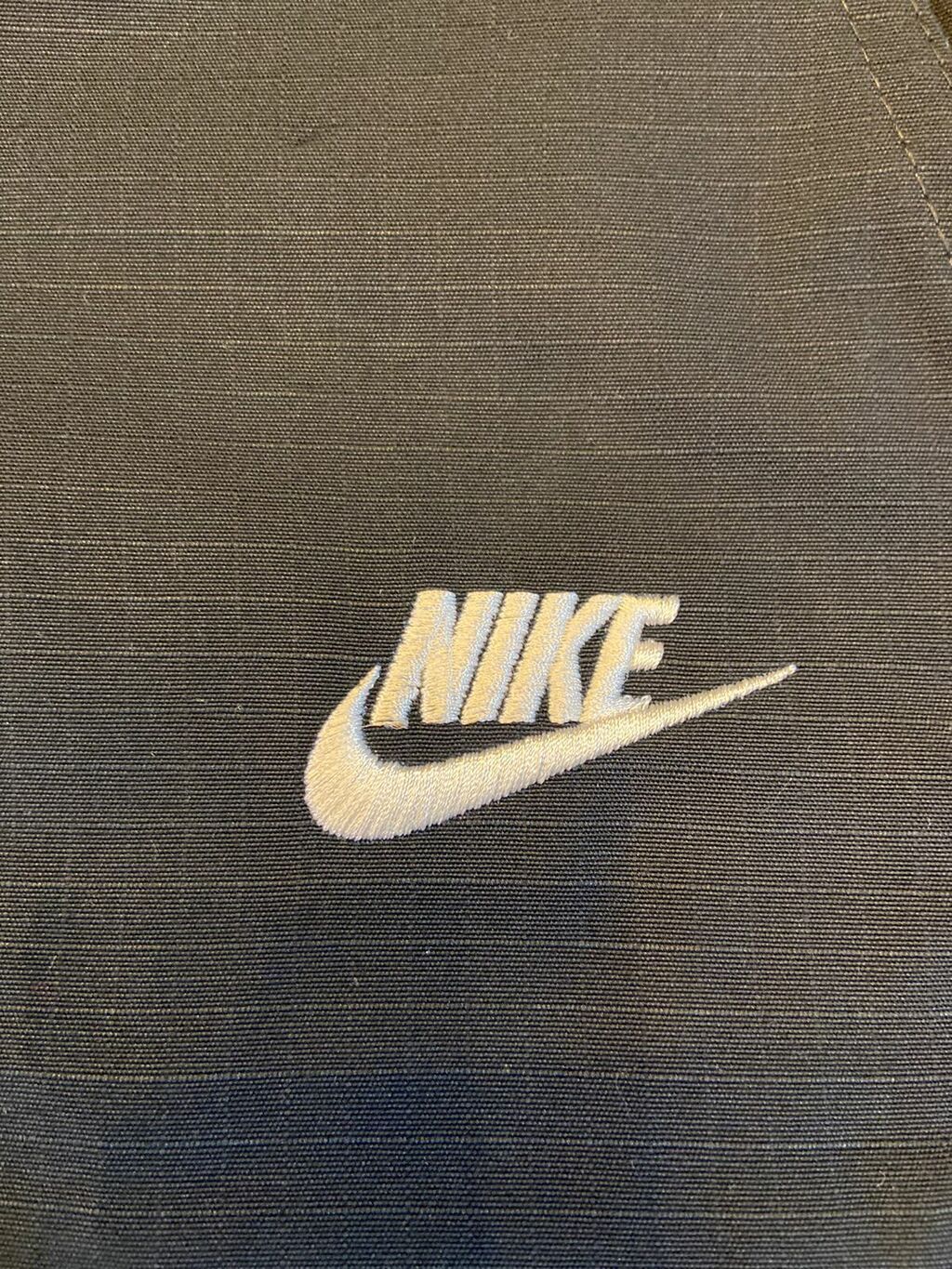 Shorts Nike Sportswear Cargo em Tecido Ripstop Azul Marinho