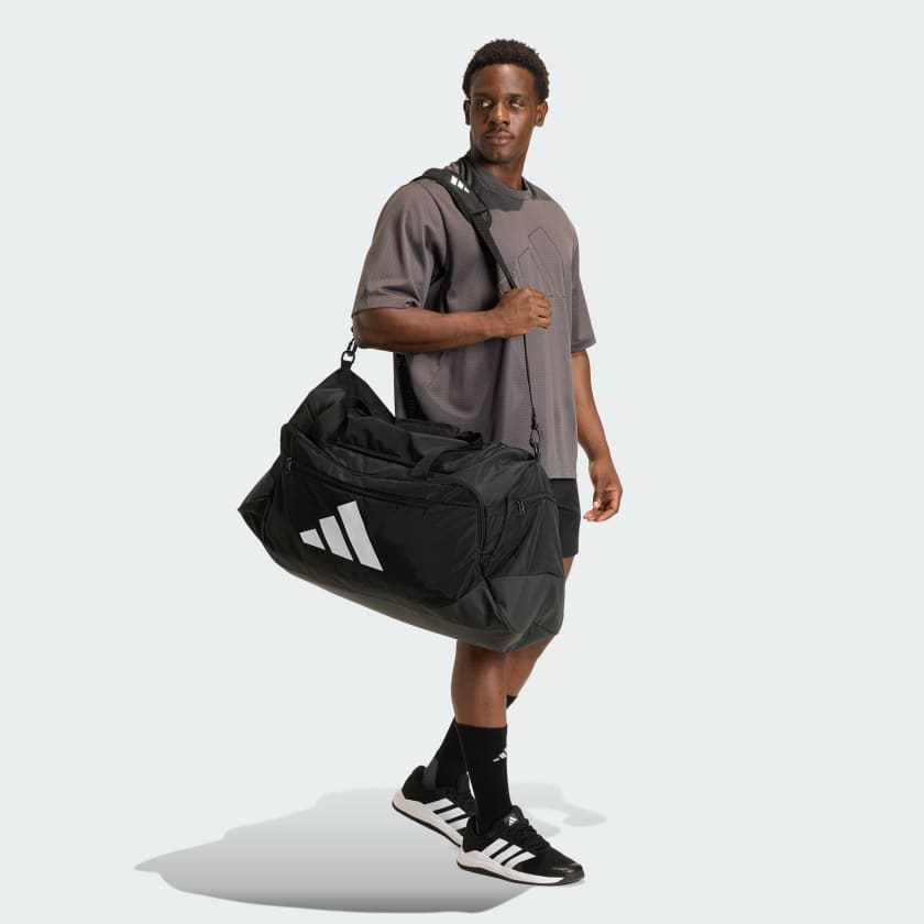 Mala Esportiva Adidas Duffel Training Preta com Logo Grande