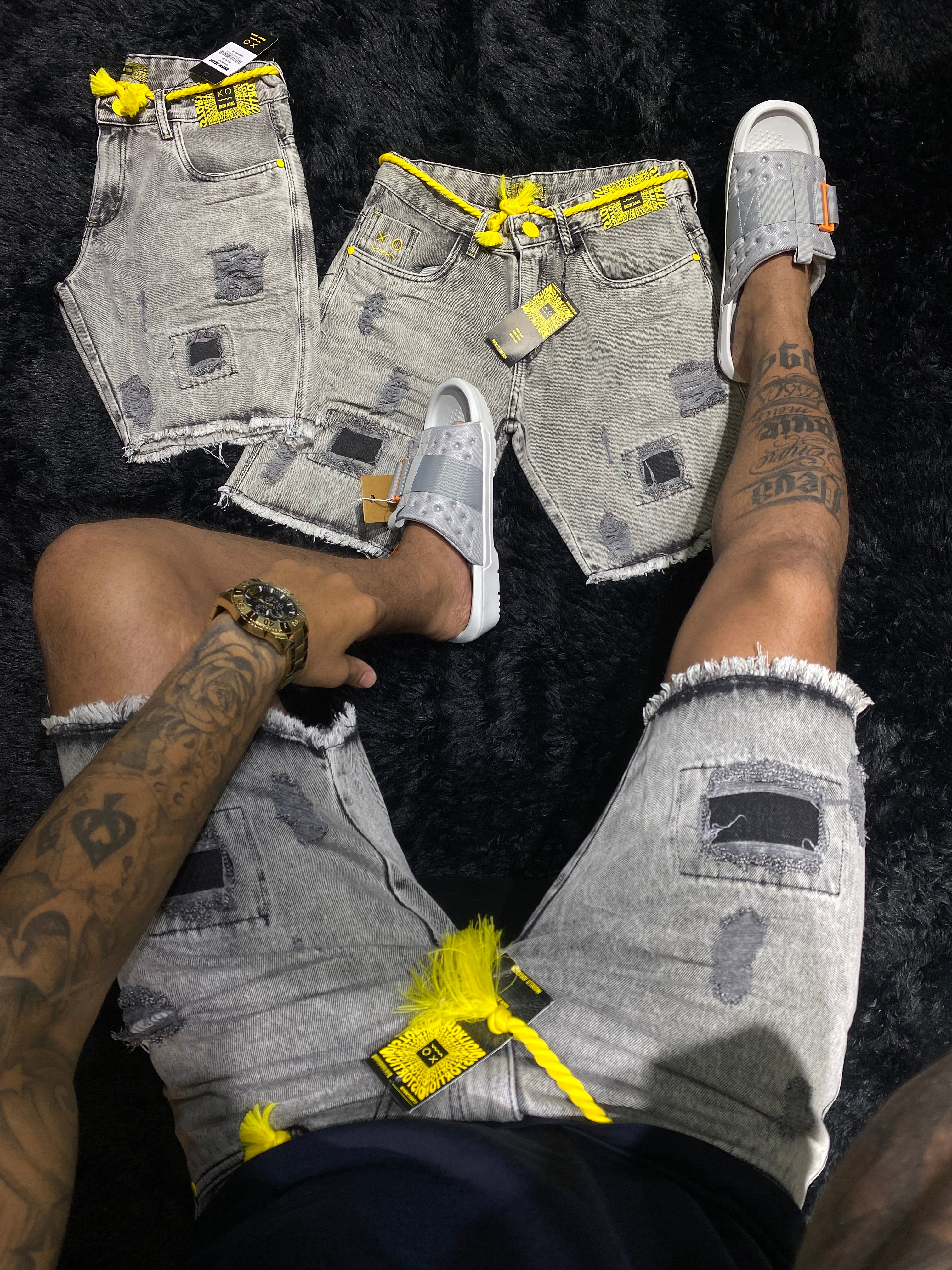 Bermuda Jeans Brow Jeans Destroyed "Modelo Jogador" - Cinza