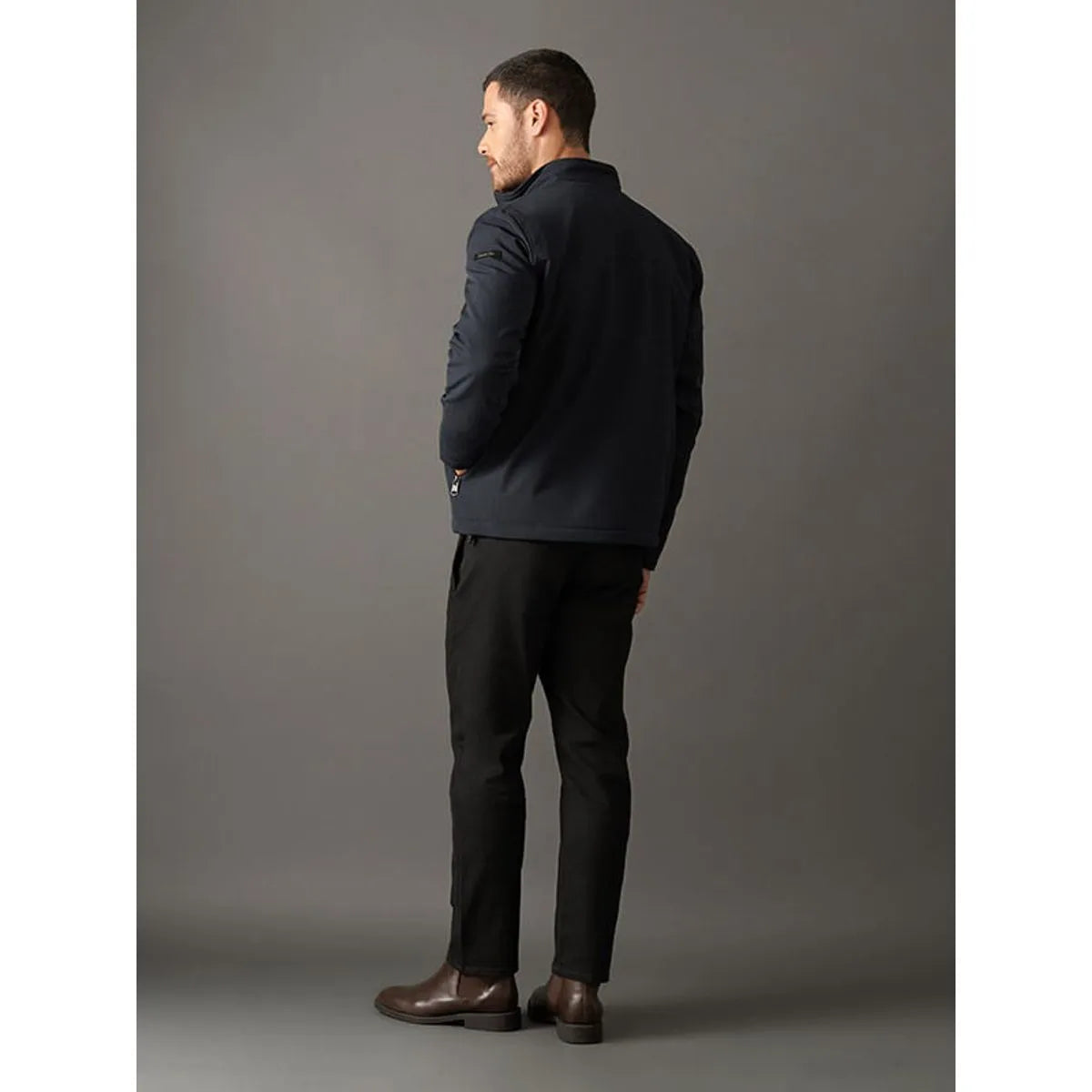 Jaqueta Masculina Soft Shell Calvin Klein Azul Marinho com Forro de Pelo Interno