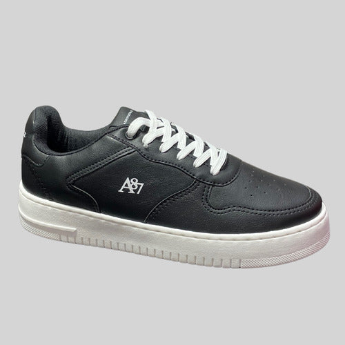 Tênis Casual Aéropostale Court A87 com Cadarço Branco e Logo Traseiro - Preto e Branco