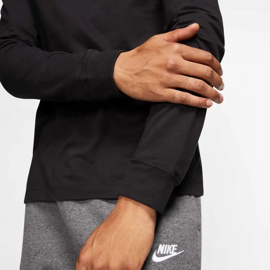 Camiseta Nike Sportswear de Manga Comprida com Logo Futura - Preta