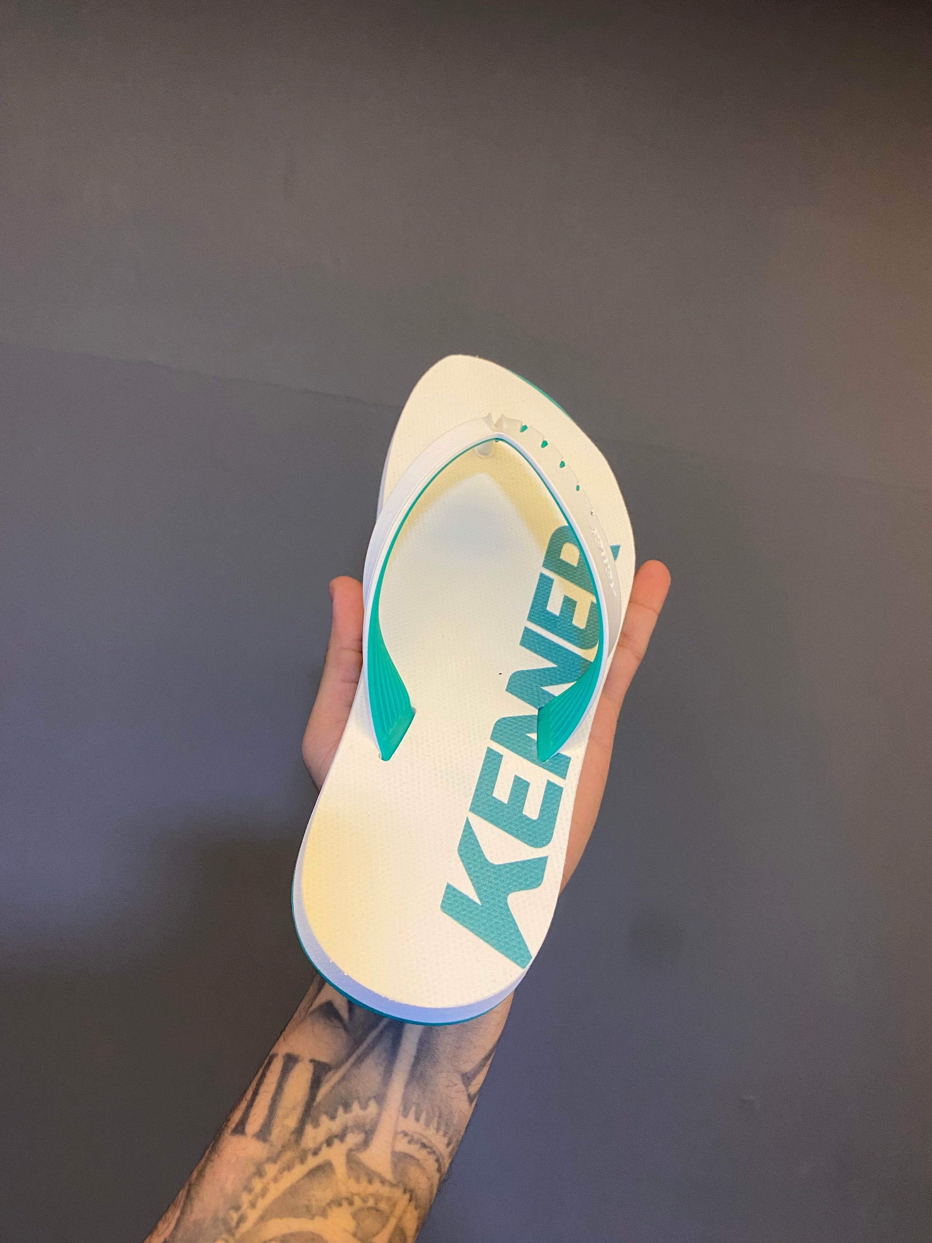 Chinelo Kenner Kivah com Maxi Logo - Branco/Verde Água