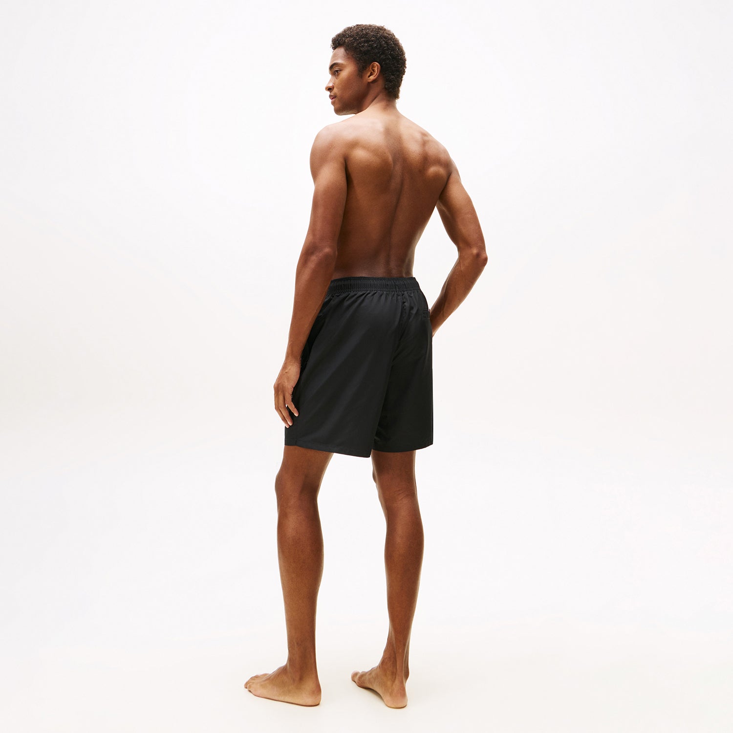 Shorts de Banho Tommy Hilfiger com Logo Vertical - Preto