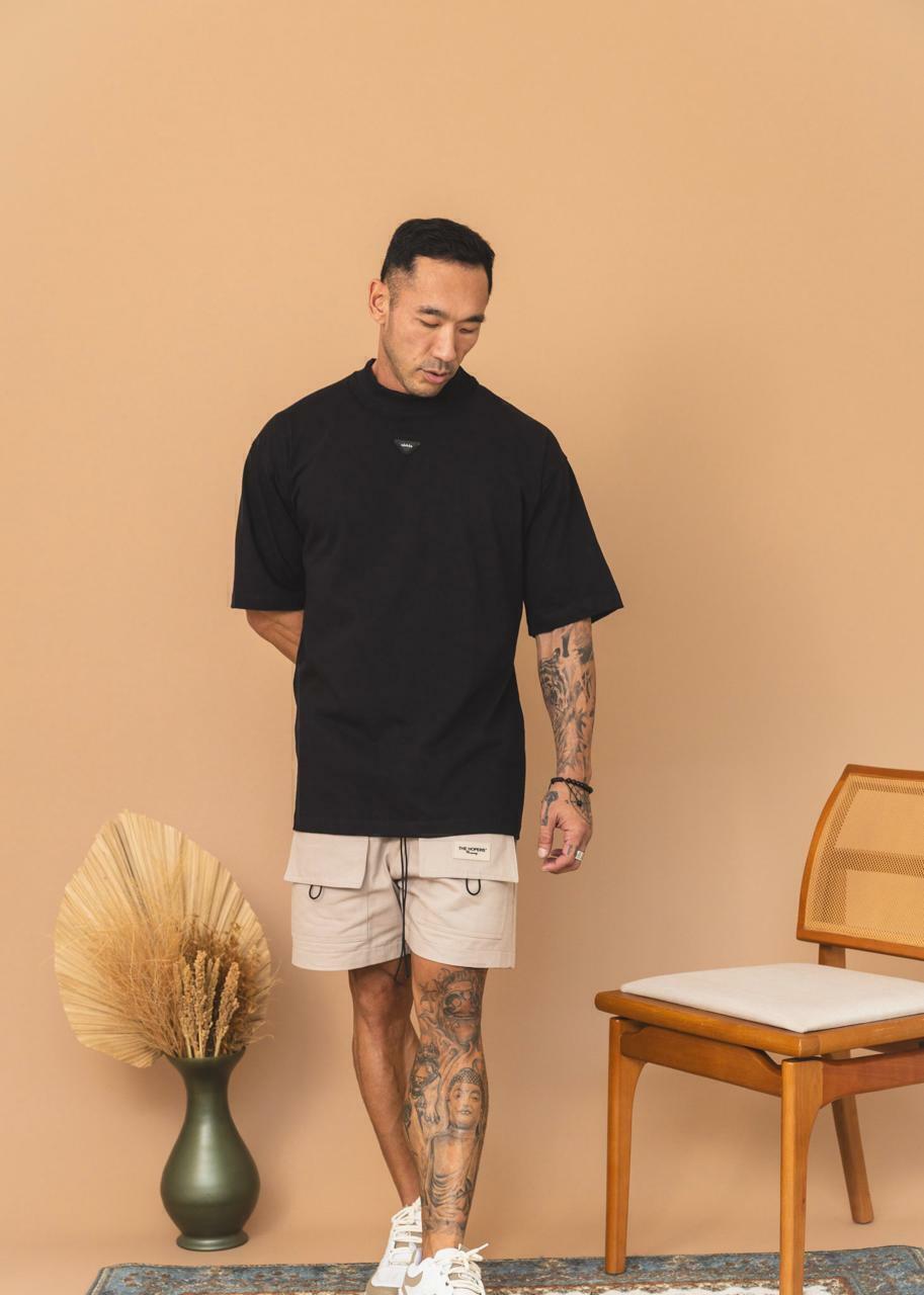Camiseta The Hopers Oversized Hexagon Tag Preta