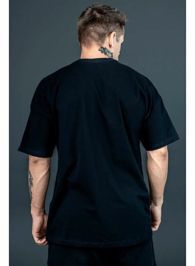 Camiseta Black Targ Oversized com Mini Logo Preta