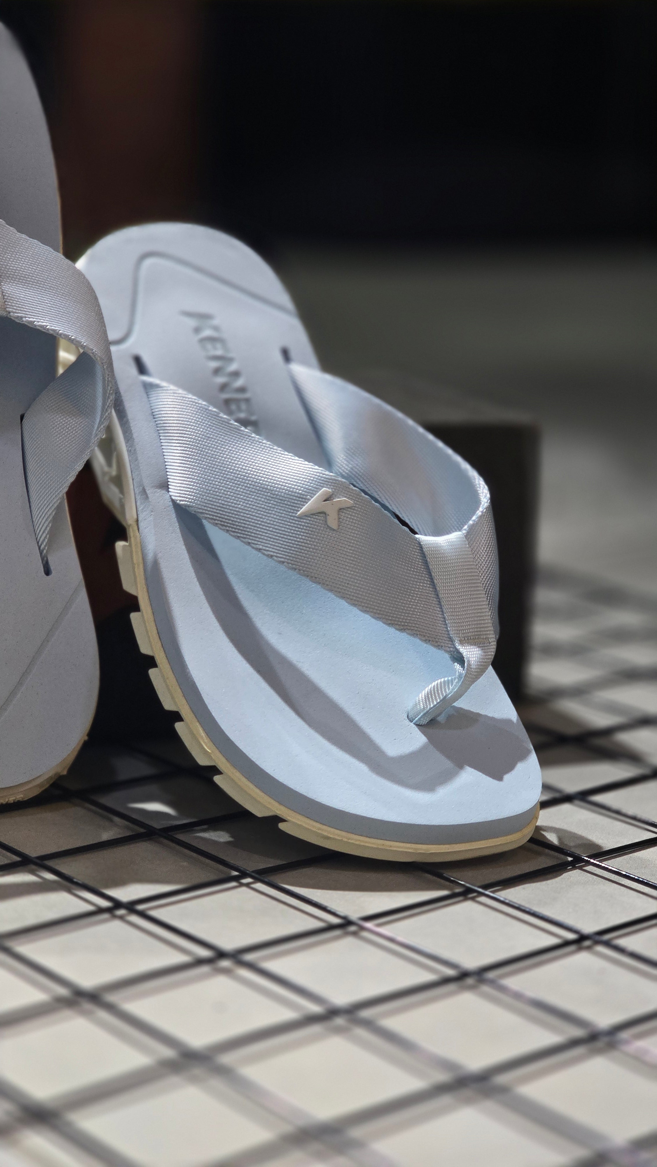 Chinelo Kenner Masculino Rakka Edição 2026 Azul Gelo (Ice) com Amortecedor Re.Amp