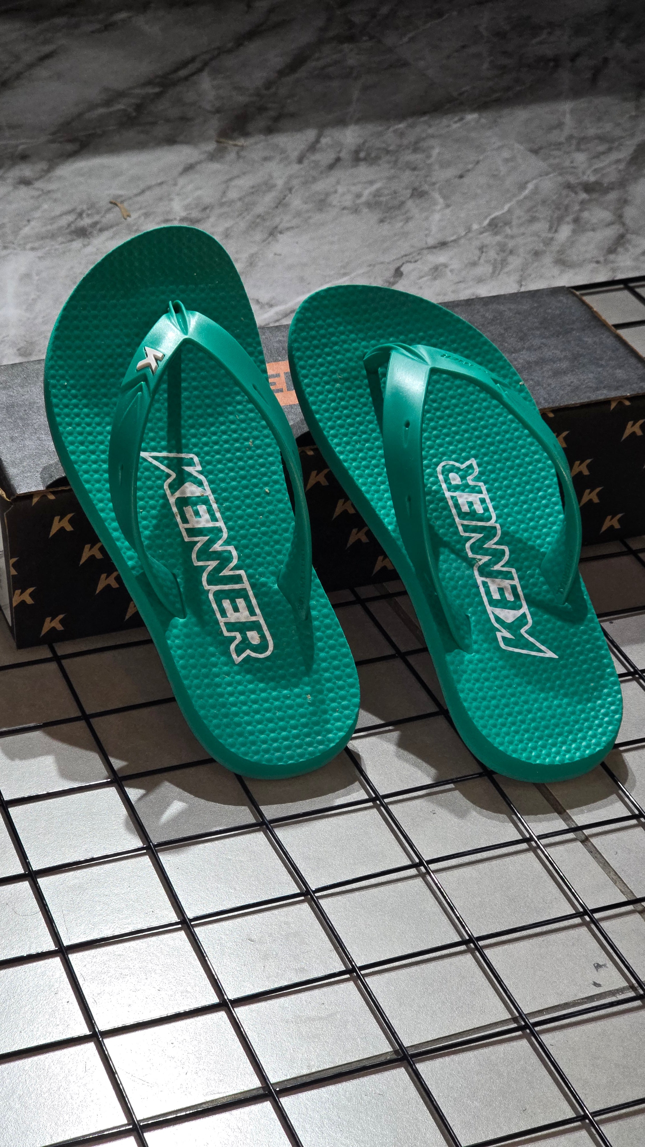 Chinelo Kenner Masculino Summer Edição 2026 Verde Vibrante (All Green)